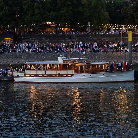 Hotelschiff Nedeva Bremen Dış mekan fotoğraf