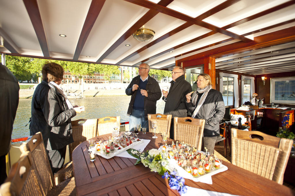 Hotelschiff Nedeva Bremen Dış mekan fotoğraf