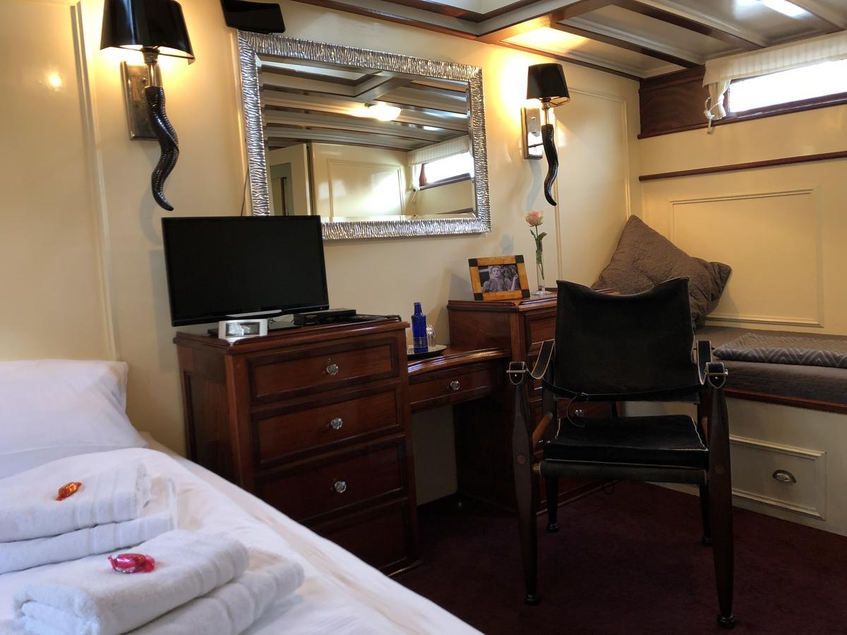 Hotelschiff Nedeva Bremen Dış mekan fotoğraf